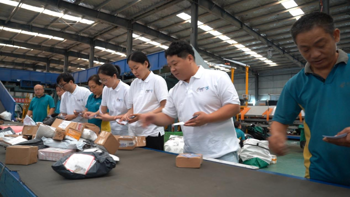 開封市以“快遞”為媒 織密全民防謠安全網