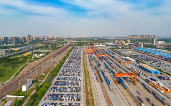 鄭州至連雲港“鐵海直運”線路打通 河南再添出海新通道_fororder_3e42a697c1a0431081cdfe2953d24b7d
