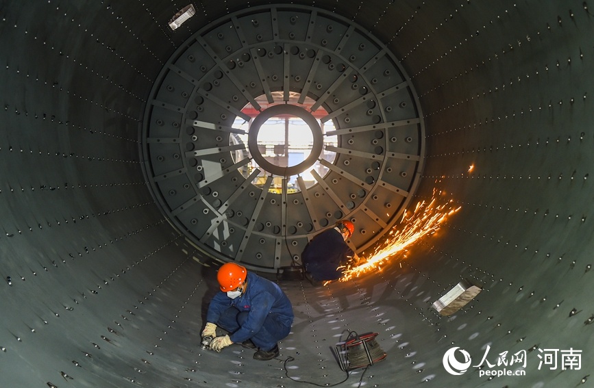 河南洛陽：開足馬力趕訂單_fororder_LOCAL17729607179247SZXEOADN3