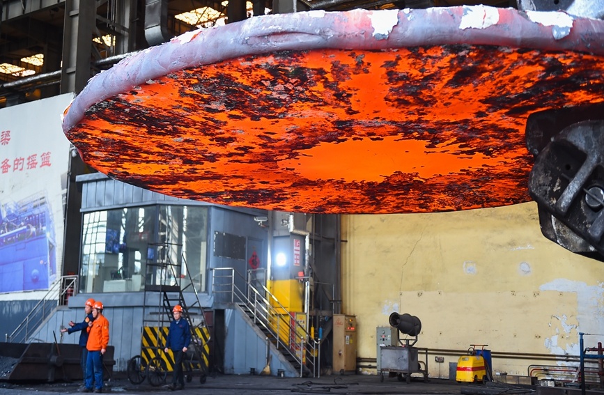 河南洛陽：開足馬力趕訂單_fororder_LOCAL17729607178294EWIDWBGZW