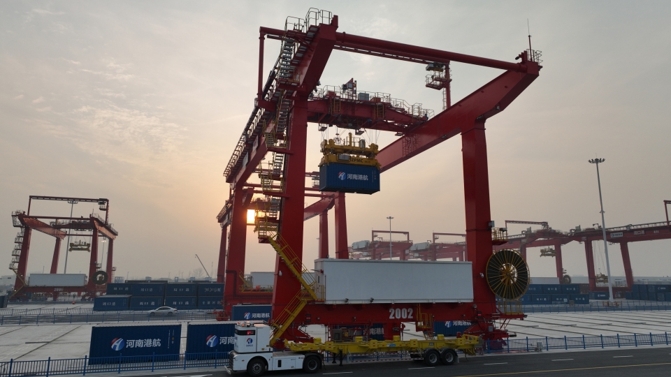 河南內河航運再添“新旗艦”——週口港中心作業區(一期)正式開港