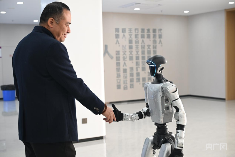 河南省網絡社會組織聯合會AI人工智能專業委員會成立