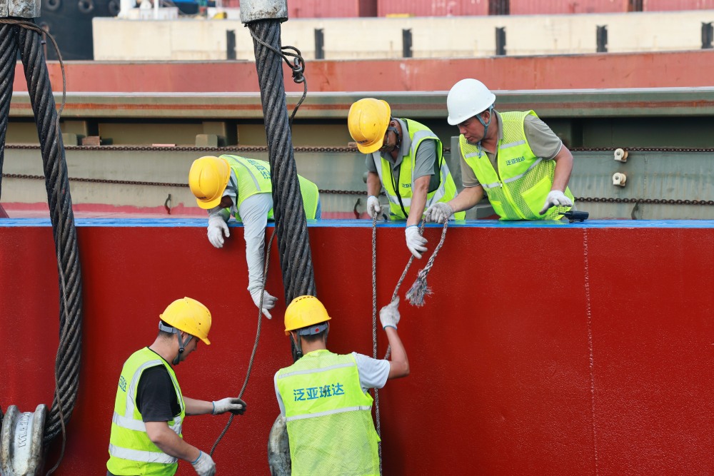 中國出口海外最大直徑盾構機歷時三個多月拆機發運集港 大國重器坐上輪船去悉尼