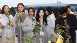 外國青年、網絡達人“豫”見花都鄢陵 邂逅花木別樣秋韻