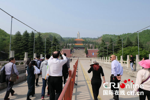 【河南原創 指傳媒 媒體單位 臺辦邀請的】海峽兩岸媒體“姓氏尋根”採訪活動在河南啟動