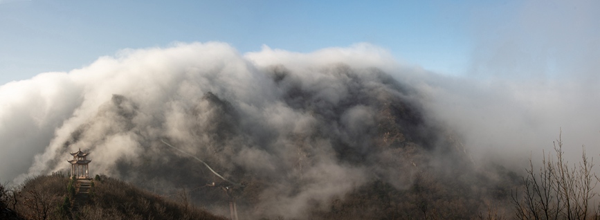 南陽市方城縣：排山倒海瀑布雲