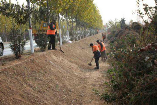 【OK】【河南供稿】平頂山汝州市抓住春季公路養護時機 美化綠化公路環境