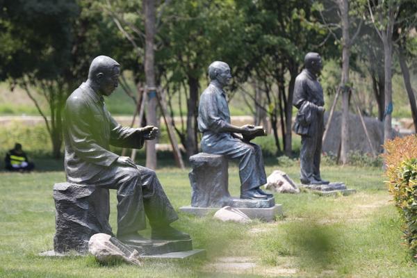 “打卡”鄭州商都遺址公園！古老與現代交相輝映