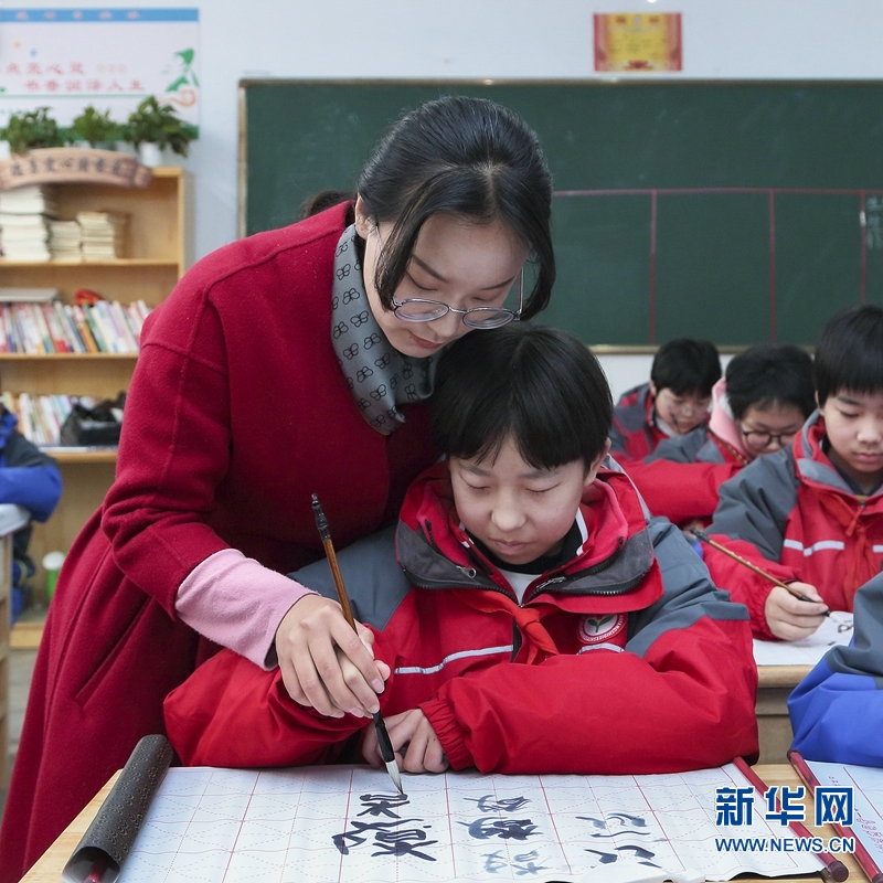 河南安陽：甲骨文教育進校園