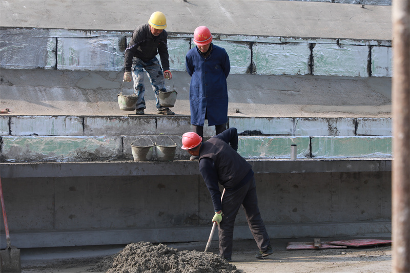 【原創】信陽市浉河區：得意學堂項目建設緊鑼密鼓_fororder_轉運混泥土