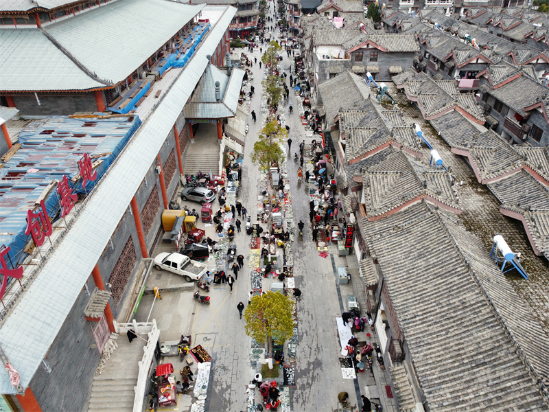 【原創】【春日“豫”新景】南陽鎮平：玉石産業潤鎮興宛_fororder_鎮平縣石佛寺鎮玉石市場 攝影 時君洋