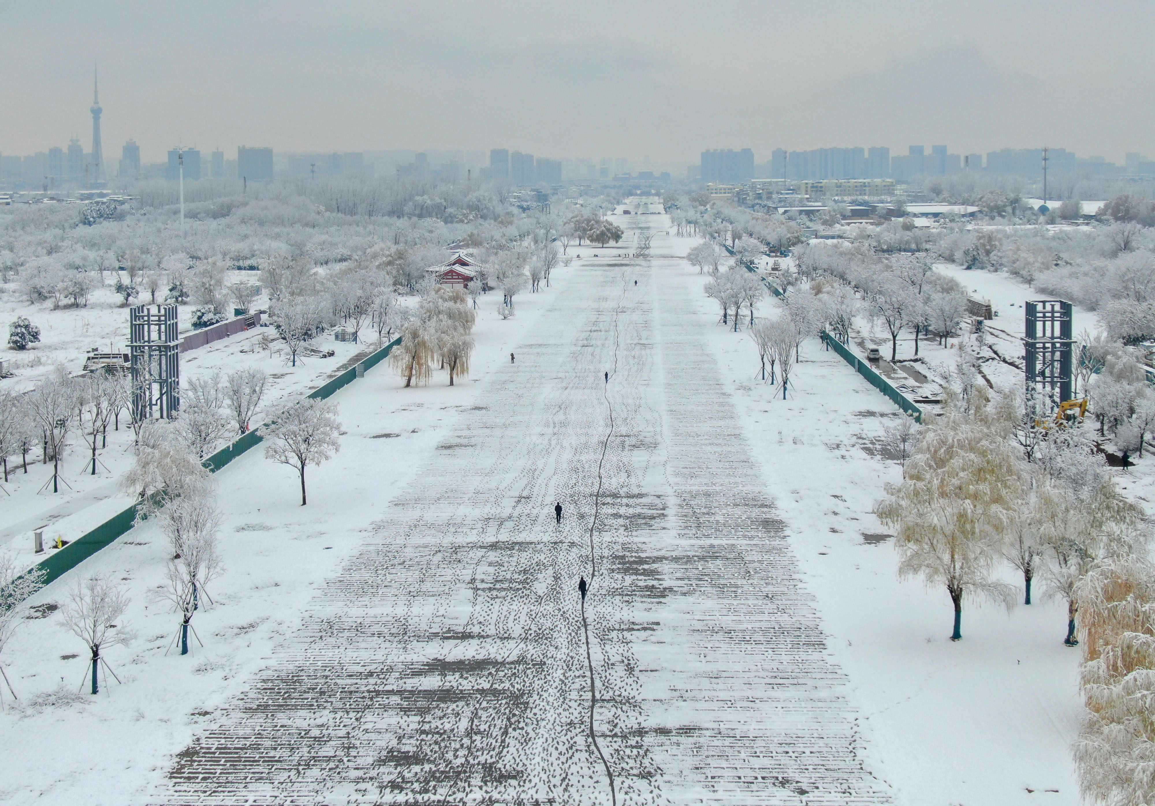 飛雪落成詩 一秒入仙境！雪後河南 美出“天際”