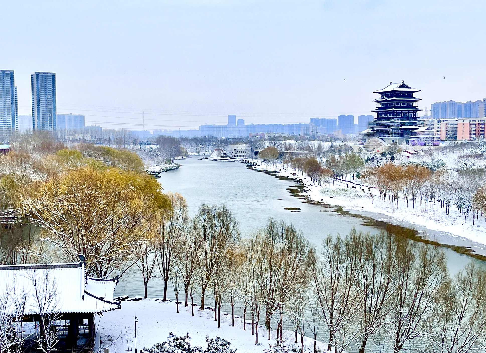 飛雪落成詩 一秒入仙境！雪後河南 美出“天際”