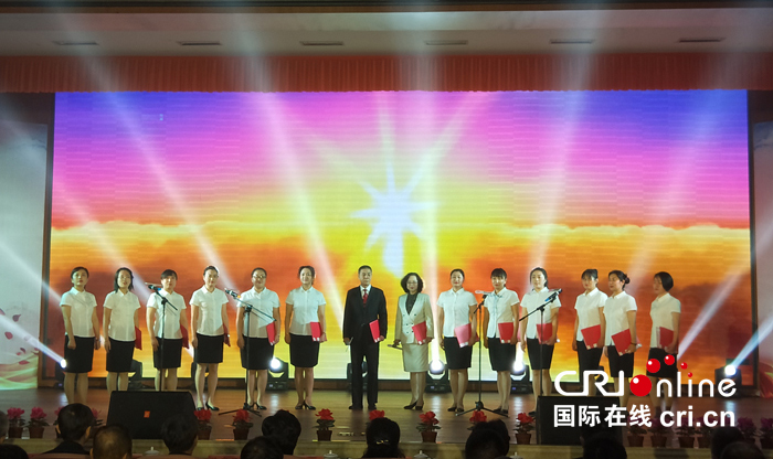 04【吉林】【原創】【CRI看吉林（標題+摘要）】【圖説吉林】【社會民生（圖）】【關東黑土（長春）】【移動版（圖）】長春市二道區舉行“攜手奔跑 巾幗追夢”紀念“三八”國際婦女節109週年文藝匯演