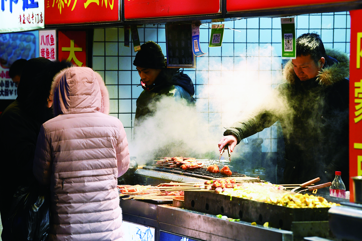 長春桂林路商圈美食街引諸多網紅爭相前往“打卡”