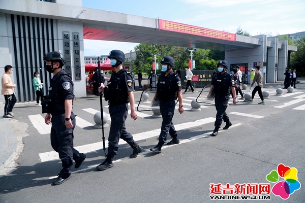 延吉考區3036名考生意氣風發走進考場接受高考檢閱