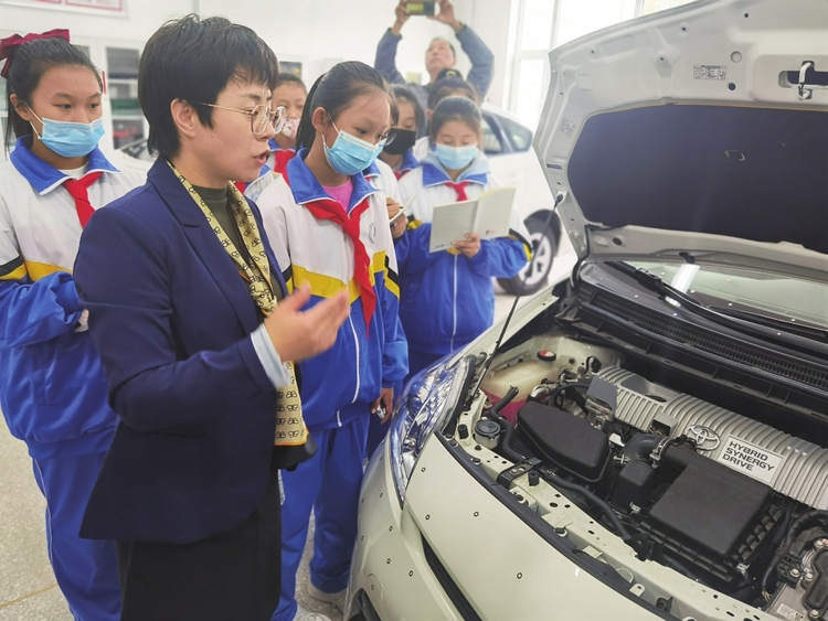 在勞動實踐中提升未成年人綜合素養——長春國際汽車城推進區域勞動教育紀實