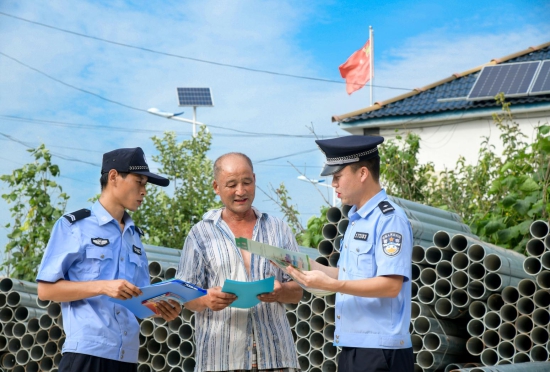 “一村一輔警”警務模式讓服務與百姓更近