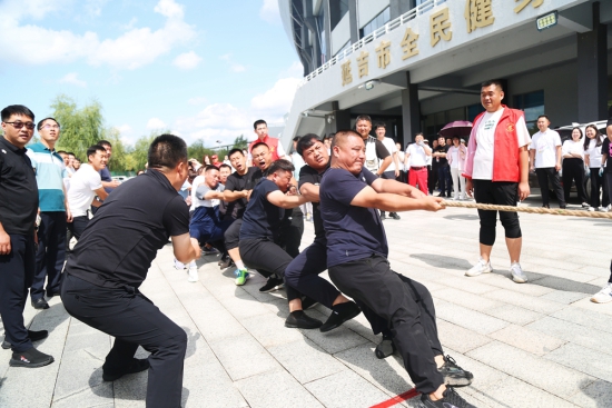 延吉：石榴花開 籽籽同心 軍地共歡 警民同樂