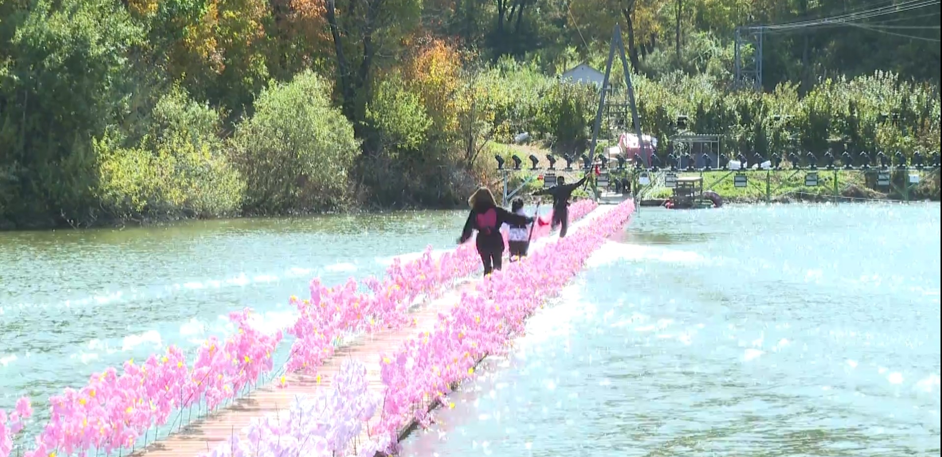 來雞冠山國家森林公園，感受十里紅楓嶺