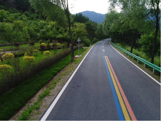 吉林這條最美鄉村公路，山水人文畫中行