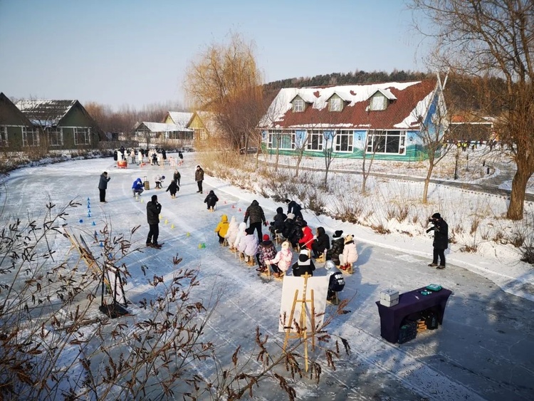 逐夢冰雪 相約凈月——長春凈月高新技術産業開發區冰雪嘉年華