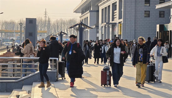 清明節假期延邊文旅市場“春暖花開” 實現國內旅遊收入5.99億元_fororder_圖片 3