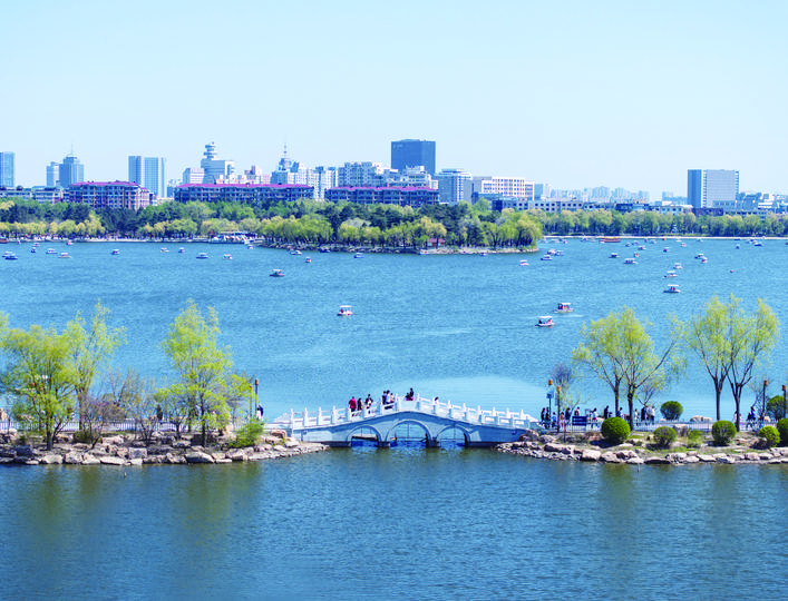 長春南湖公園：泛舟湖上，品涼風送爽