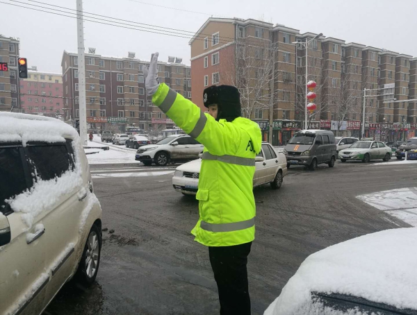 吉林雪博會期間交警部門嚴查違法 全力確保道路交通安全