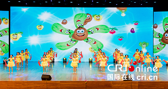 06【吉林】【原創】【CRI看吉林（標題+摘要）】【圖説吉林】【關東黑土（長春）】【移動版（圖）】“同創食安城 放飛長春夢”文藝匯演在長春舉行