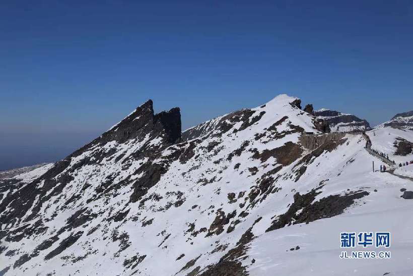 大美吉林 雪舞長白山