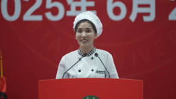 延邊大學食堂阿姨深情寄語畢業生_fororder_微信截圖_20250622165029