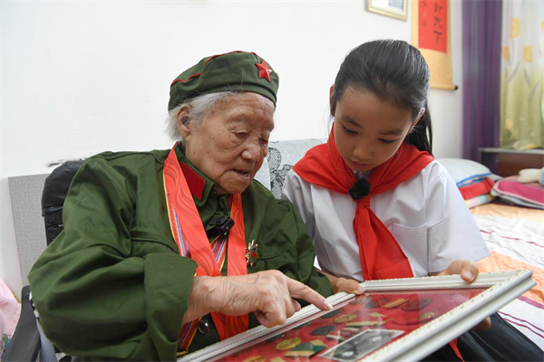 抗戰老兵陳茂芳：在戰火中綻放的鏗鏘玫瑰_fororder_吉林老兵陳