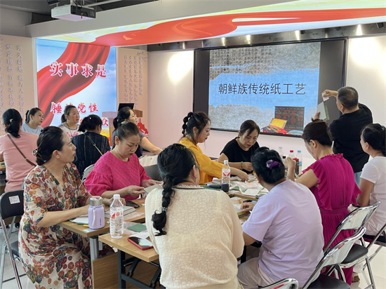 延吉西市場商圈聯合黨委開展非遺紙工藝體驗活動_fororder_圖片2