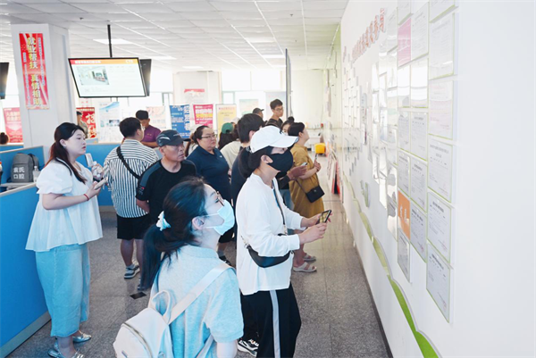 延邊州暨延吉市“百日千萬”專場招聘會搭建高效供需平臺_fororder_吉林招聘會