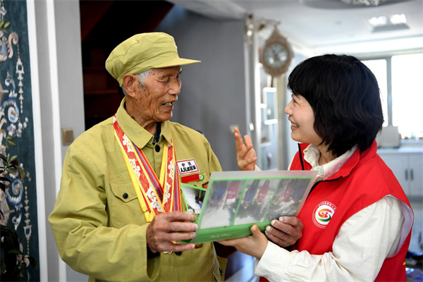 抗戰老兵歷保甲：保家衛國不怕死的二等功臣_fororder_吉林老兵力保甲1