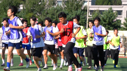 延邊州安圖縣足球隊以“礦泉赤焰”為名 綠茵場上書寫縣域新名片