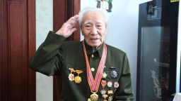 抗戰老兵朱開富：戎馬一生鑄忠魂  鐵血丹心映山河
