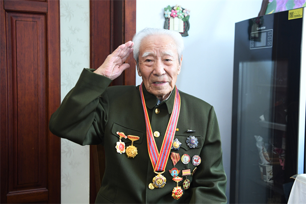 抗戰老兵朱開富：戎馬一生鑄忠魂  鐵血丹心映山河_fororder_圖片1