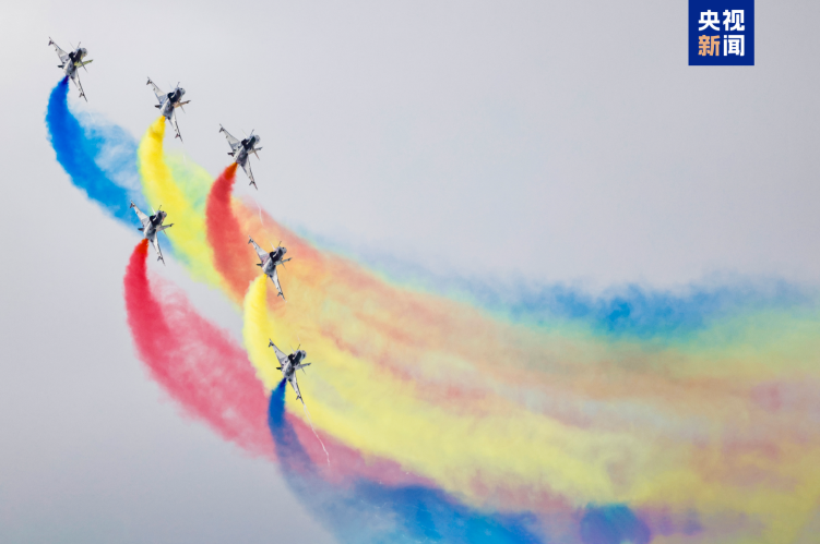 空警-500和殲-20同框！長春航空展第一波高清大圖來了