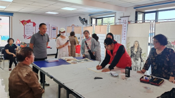 延吉：美術書法攝影作品巡展進社區