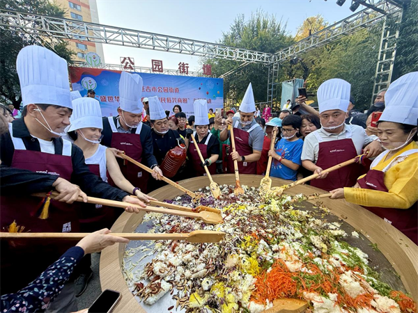 赴一場山水之約 結一樹石榴之果—— 延邊州“來多彩延邊+”系列活動綜述_fororder_吉林石榴3