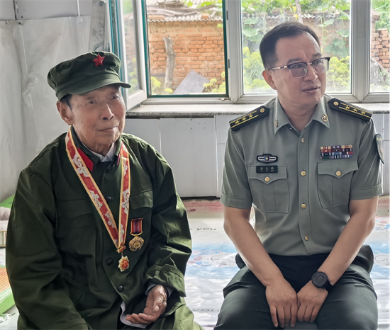 聆聽烽火故事 致敬崢嶸歲月 農安縣人武部開展慰問功勳老兵活動_fororder_吉林人武部