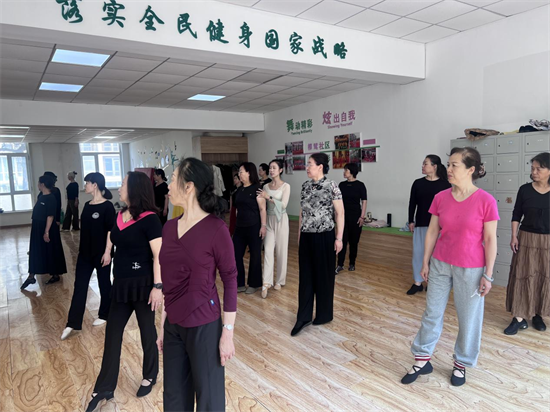 長春凈月高新區永興街道柳鶯社區開辦老年大學社區教學點_fororder_圖片 1