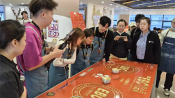 2025 EBC“八點咖啡”杯新人王拉花賽延吉賽區活力開賽