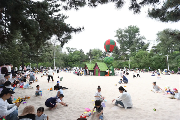 延吉人民公園沙灘樂園免費開放 少年兒童盡享歡樂_fororder_吉林沙灘樂園2