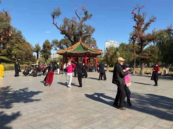 有一種生活叫延吉 寫在遊園廣場上的幸福注腳_fororder_吉林有一種生活1