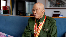 抗戰老兵鄭清明：戰場上捨生忘死勇救傷員 退役後本色不變甘於奉獻