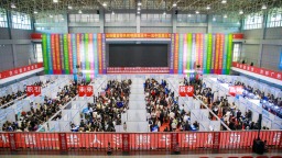 七千崗位助力留吉就業 長春中醫藥大學舉行吉林省醫藥類招聘會