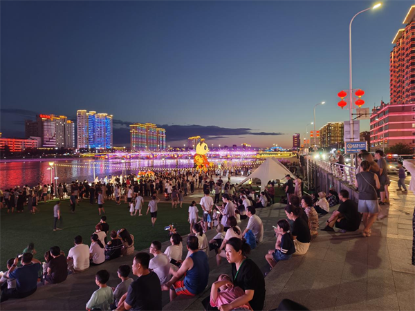 延吉“小外灘”布爾星畔·浪漫之旅酷炫開放_fororder_吉林小外灘1